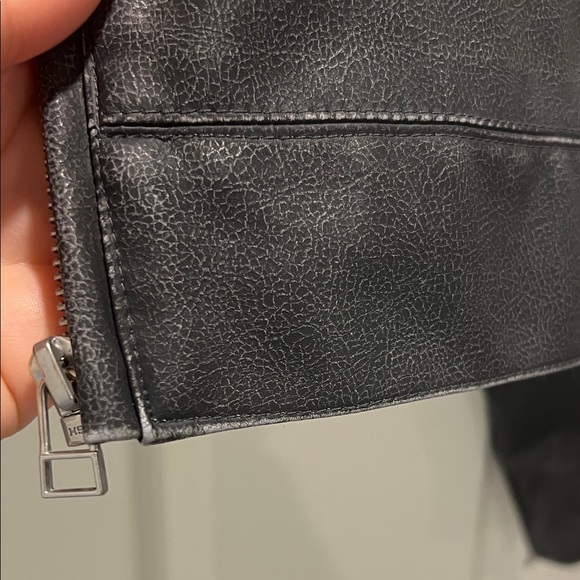 Gray Jacket - Picture 7 of 17